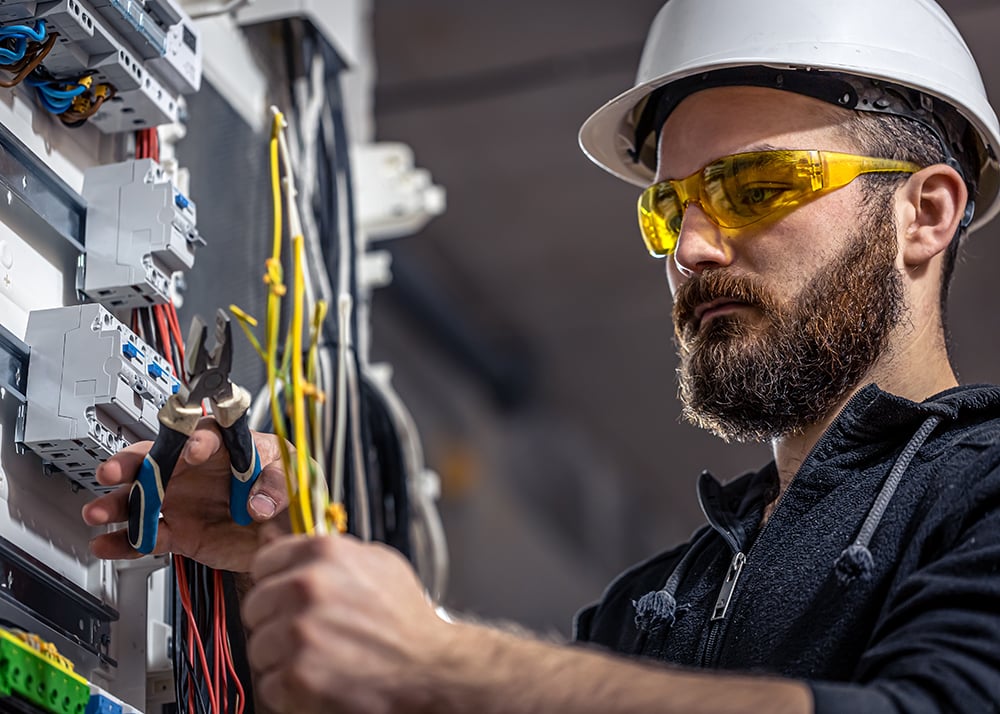 qualified electrical worker safety
